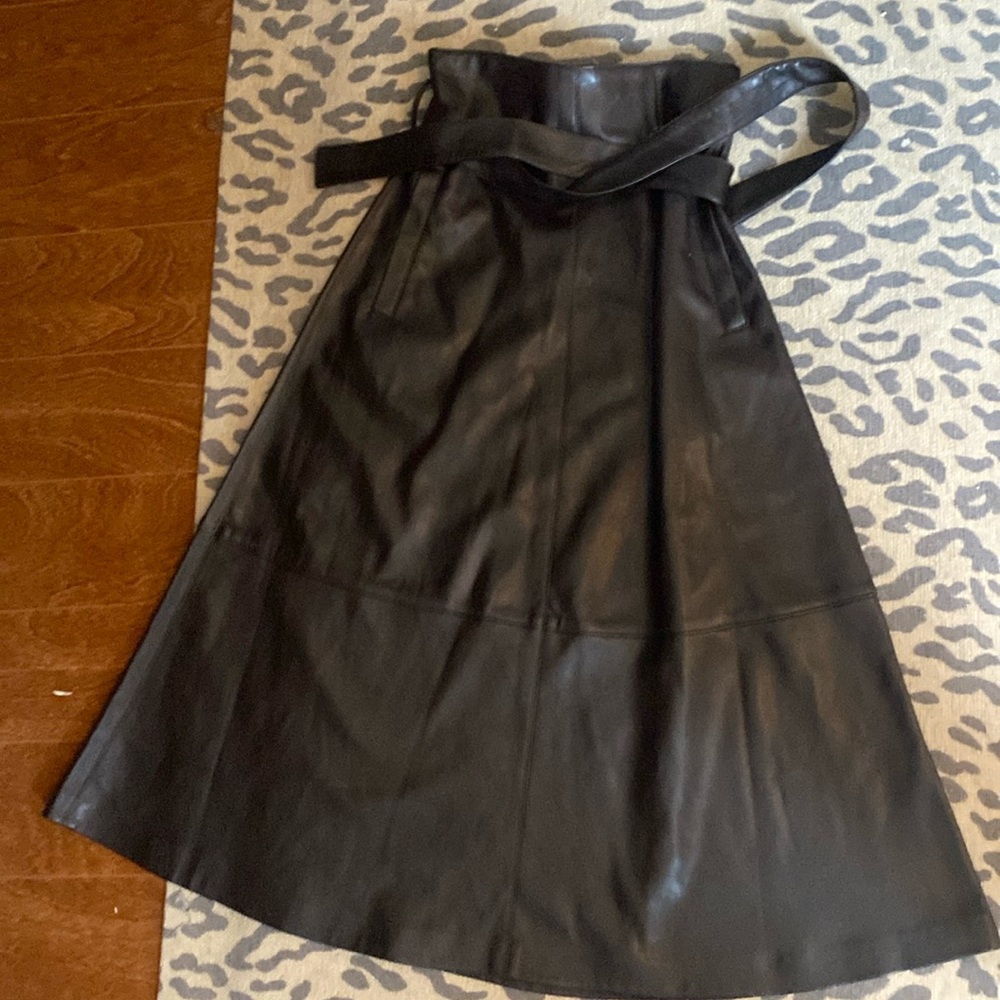 The winter is upon us and this skirt is life